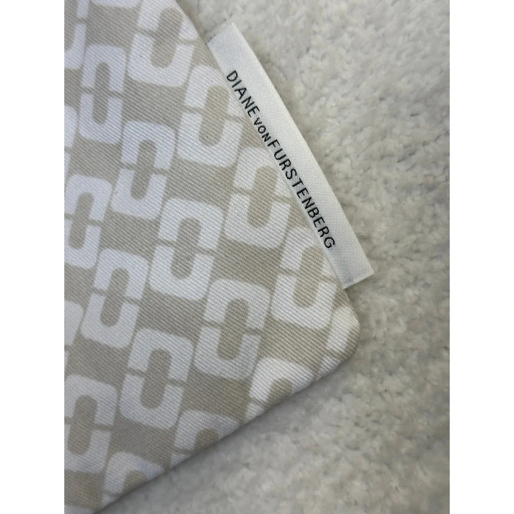 Diane Von Furstenberg DVF Monogram‎ Drawstring Dust Bag Gray / White 17 x 11.5